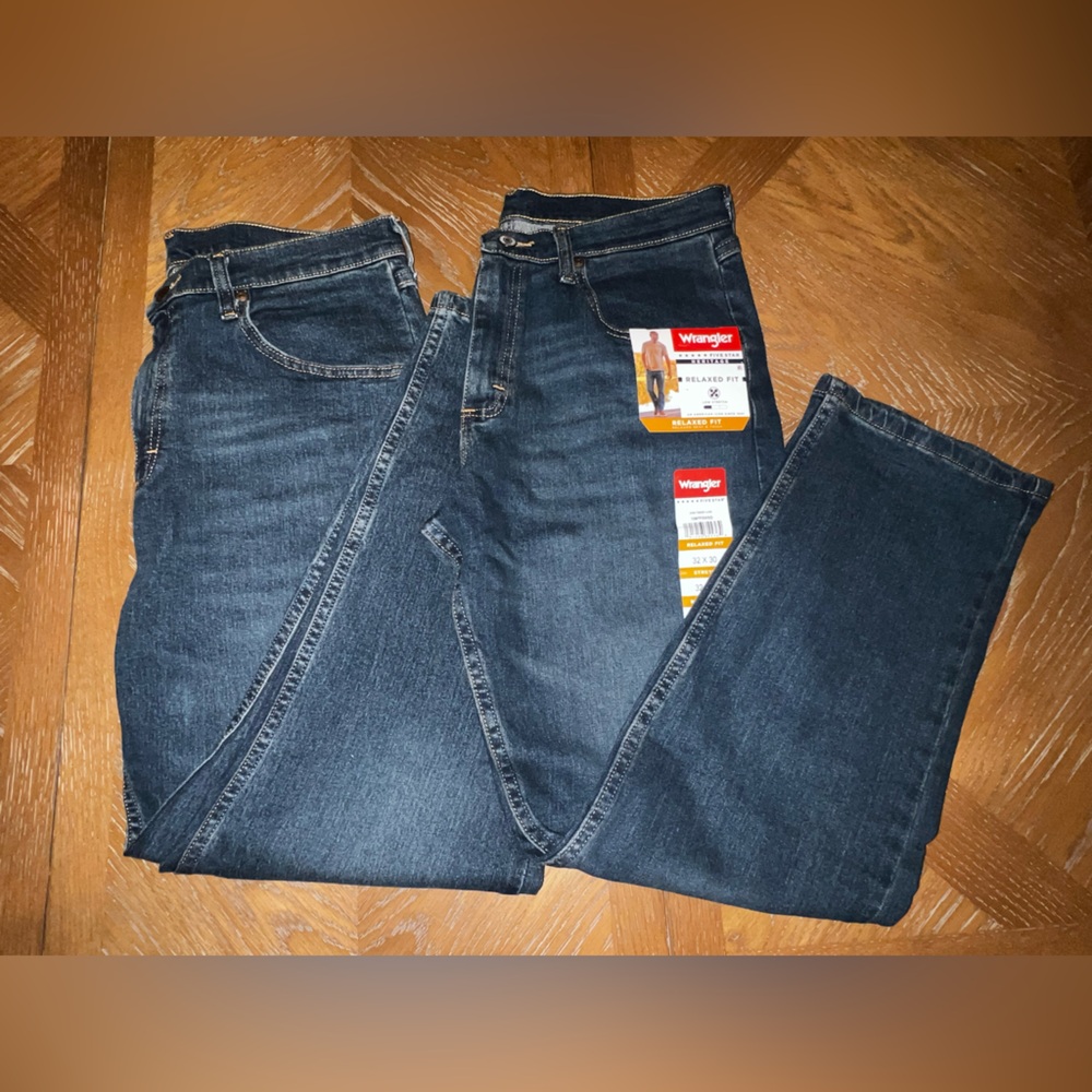 Wrangler Men's Relaxed Fit Jeans, Lot of 2, NEW, Size 32x30